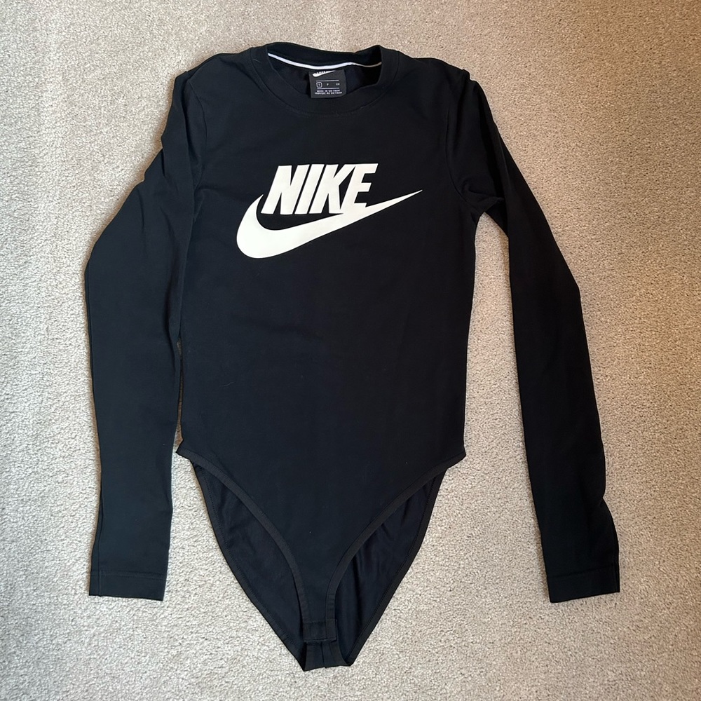 Nike Women's Heritage Long-Sleeve Bodysuit